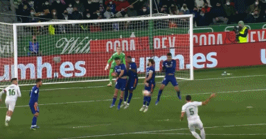 乔丹封神绝技，3个经典上篮动作震撼十足